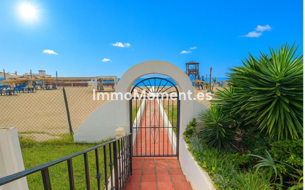Resale - Apartment - Marbella - Puerto de Cabopino