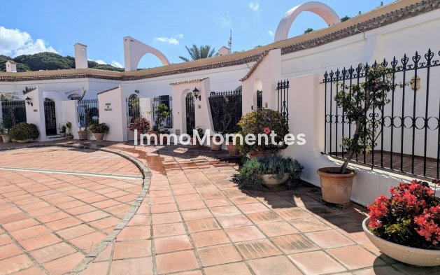Resale - Apartment - Marbella - Puerto de Cabopino