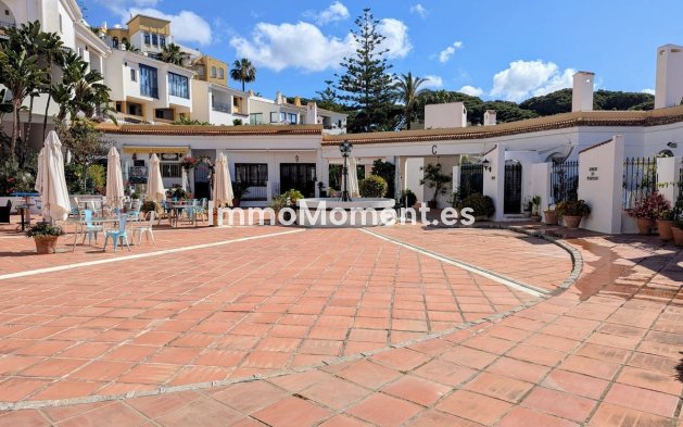 Resale - Apartment - Marbella - Puerto de Cabopino