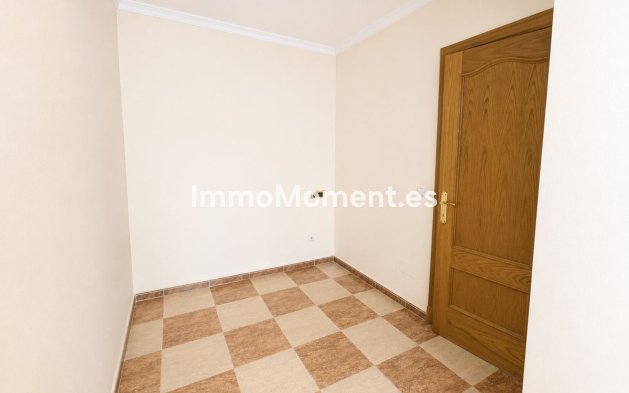 Resale - Apartment - Fuengirola - Los Boliches