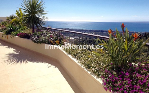 Wiederverkauf - Wohnung - Marbella - Altos de los Monteros