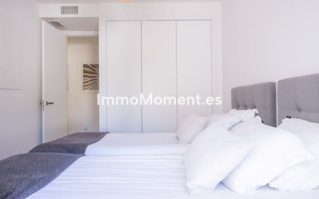 Revente - Appartement - Estepona  - Estepona Centro