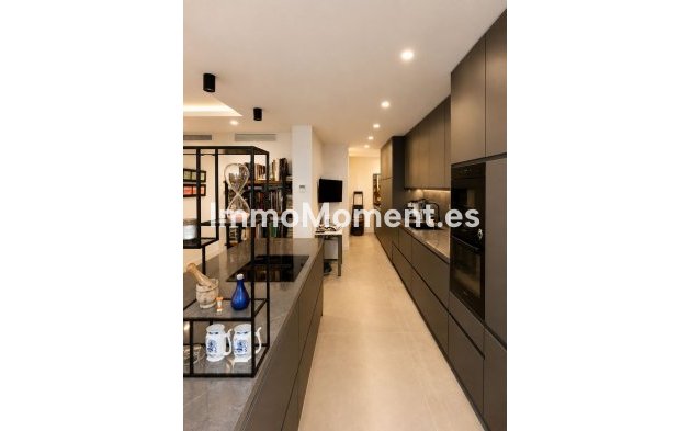 Revente - Appartement - Estepona  - Estepona Centro