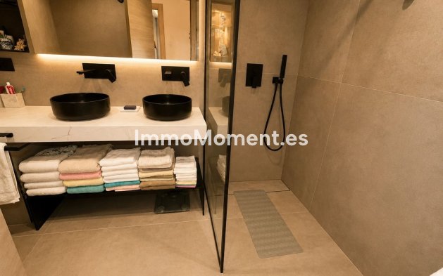 Revente - Appartement - Estepona  - Estepona Centro