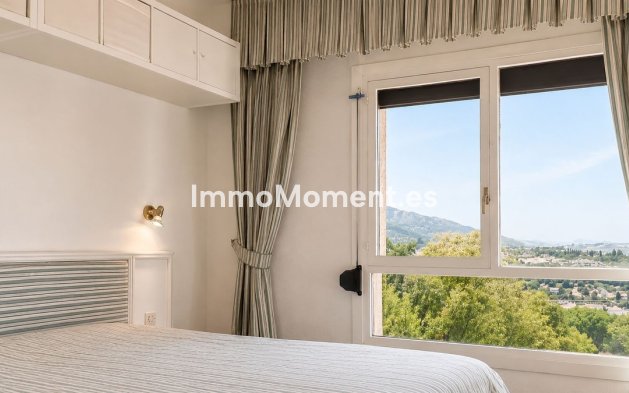 Revente - Appartement - Marbella - Nueva Andalucía