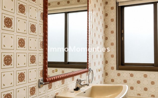 Revente - Appartement - Marbella - Nueva Andalucía