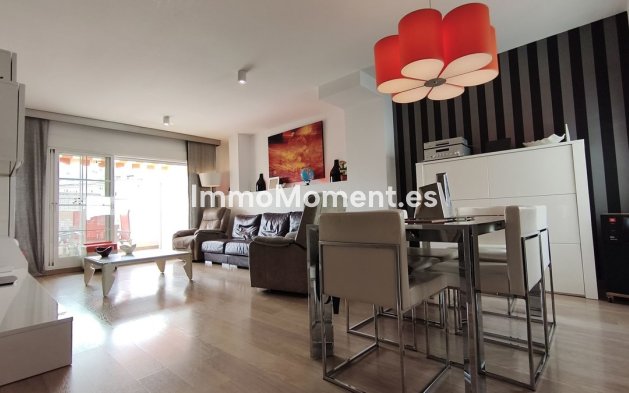 Resale - Apartment - Inland  - Alhaurín el Grande Centro