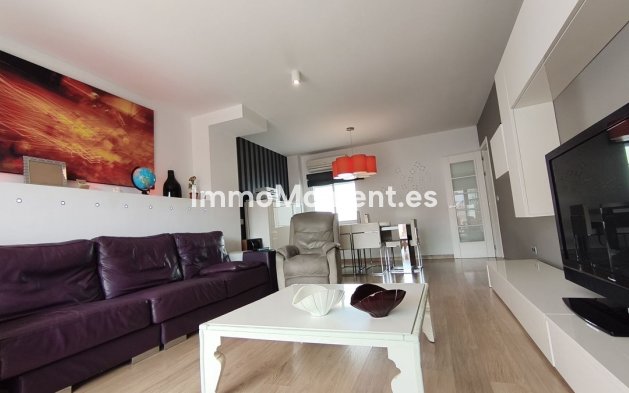 Resale - Apartment - Inland  - Alhaurín el Grande Centro