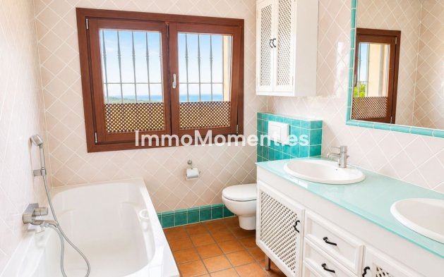 Revente - Maison de campagne - Estepona  - Estepona Centro