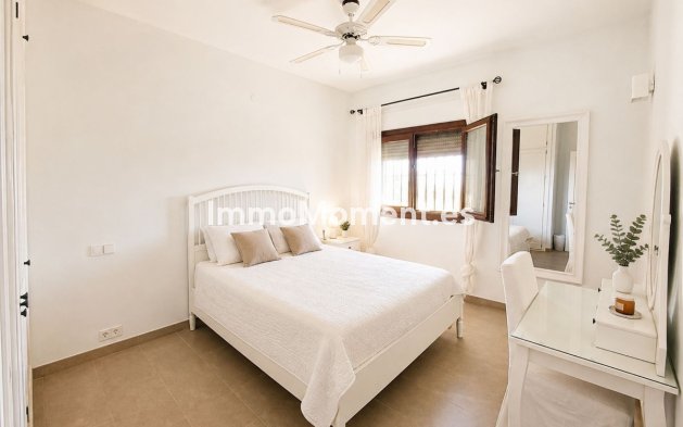 Revente - Maison de campagne - Estepona  - Estepona Centro