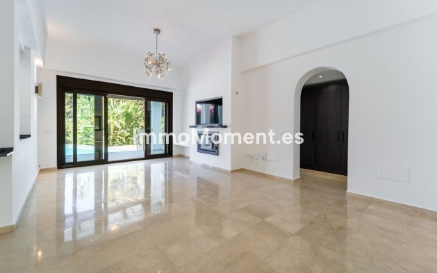 Bestaande woning - Vrijstaande villa - Marbella - El Rosario