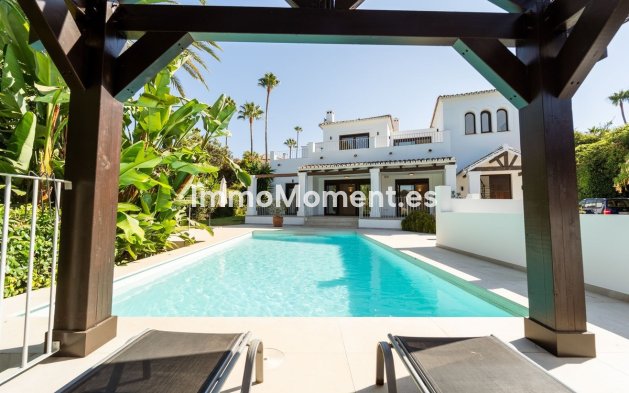 Bestaande woning - Vrijstaande villa - Marbella - El Rosario