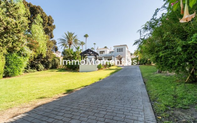 Bestaande woning - Vrijstaande villa - Marbella - El Rosario