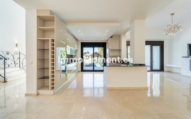 Bestaande woning - Vrijstaande villa - Marbella - El Rosario
