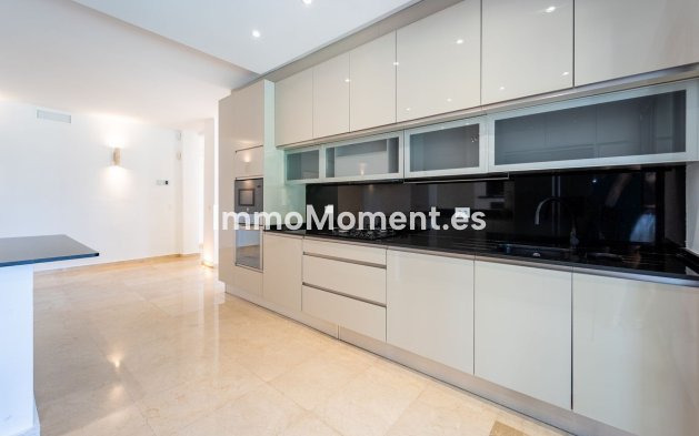 Bestaande woning - Vrijstaande villa - Marbella - El Rosario