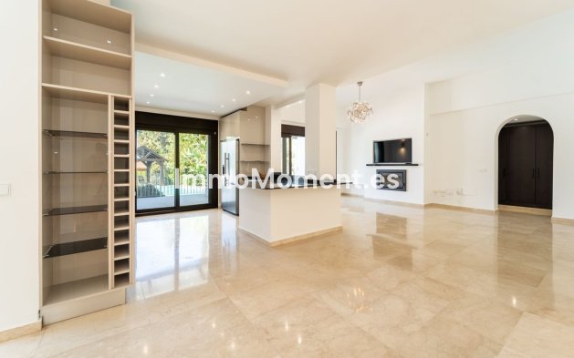 Bestaande woning - Vrijstaande villa - Marbella - El Rosario