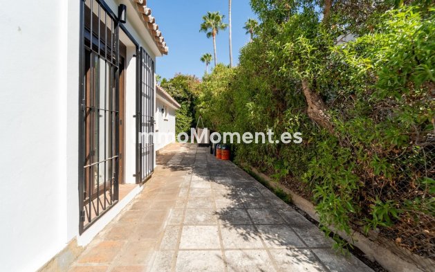 Bestaande woning - Vrijstaande villa - Marbella - El Rosario
