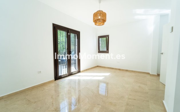 Bestaande woning - Vrijstaande villa - Marbella - El Rosario