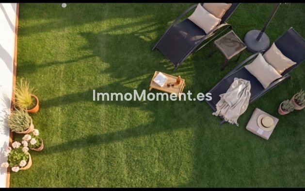 Resale - Apartment - Marbella - Elviria