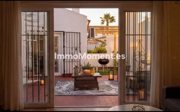 Resale - Apartment - Marbella - Elviria