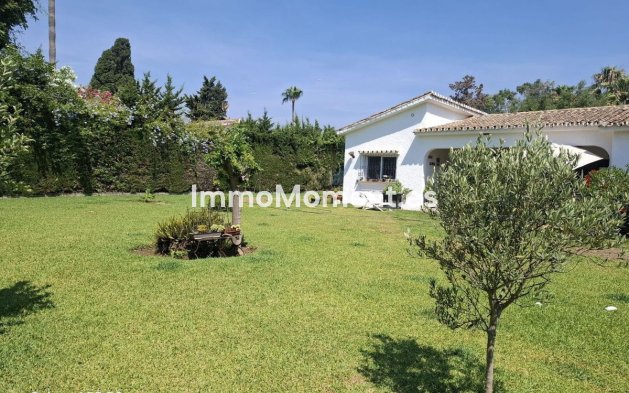 Revente - Villa individuelle - Estepona  - Estepona Centro
