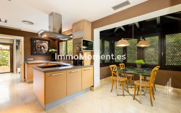 Resale - Detached villa - Marbella - Los Monteros