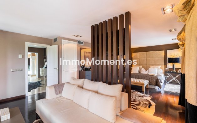 Resale - Detached villa - Marbella - Los Monteros