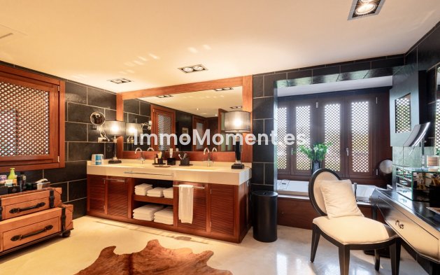Resale - Detached villa - Marbella - Los Monteros