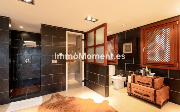 Resale - Detached villa - Marbella - Los Monteros