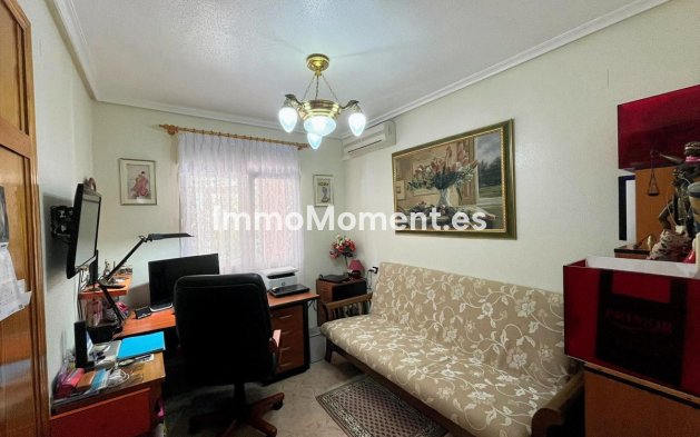 Bestaande woning - Vrijstaande villa - Orihuela - Playa Flamenca