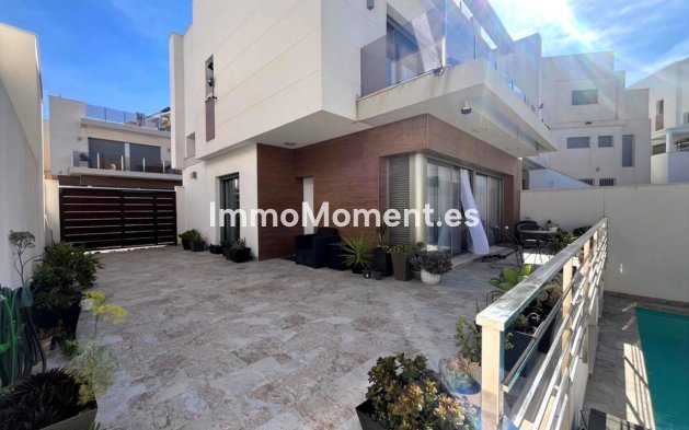 Bestaande woning - Vrijstaande villa - Orihuela - Orihuela Costa