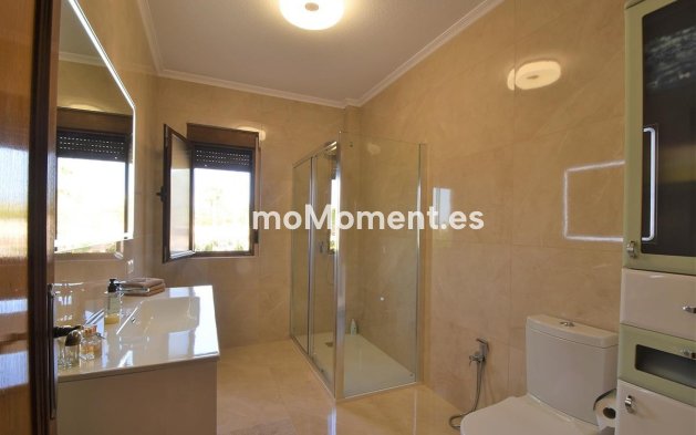 Bestaande woning - Vrijstaande villa - Rojales - Rojales Centro