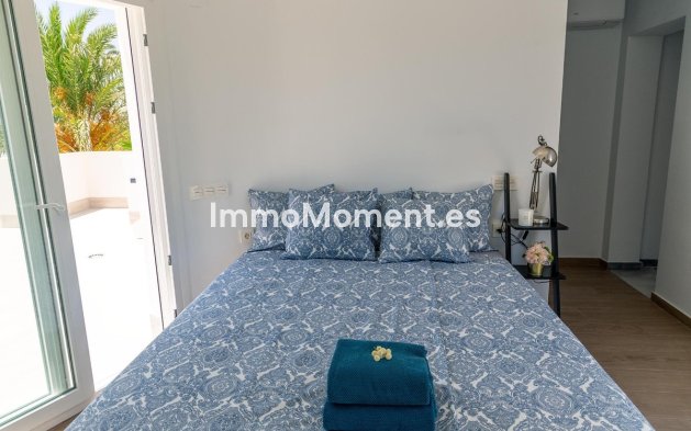 Resale - Detached villa - Orihuela - Playa Flamenca