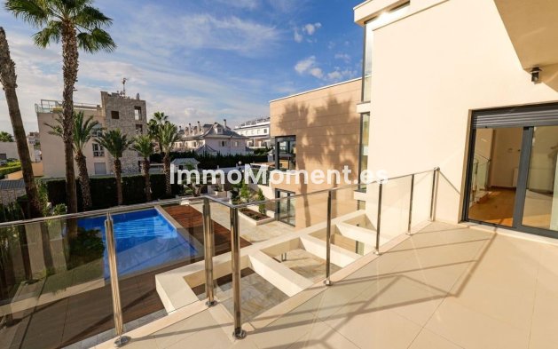 Resale - Detached villa - Torrevieja - La Veleta