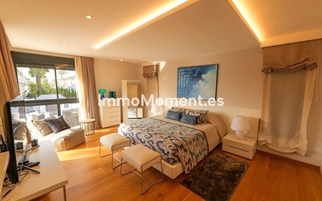 Resale - Detached villa - Torrevieja - La Veleta