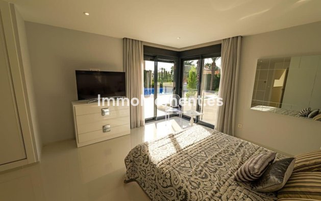 Resale - Detached villa - Torrevieja - La Veleta