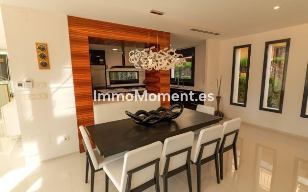 Resale - Detached villa - Torrevieja - La Veleta