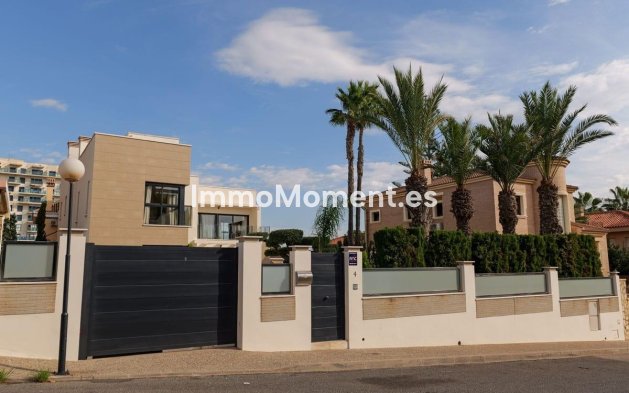 Resale - Detached villa - Torrevieja - La Veleta