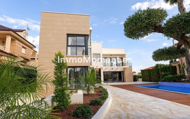 Resale - Detached villa - Torrevieja - La Veleta