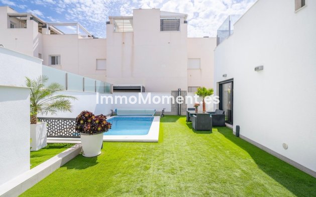 Revente - Villa individuelle - Torrevieja - Aguas Nuevas