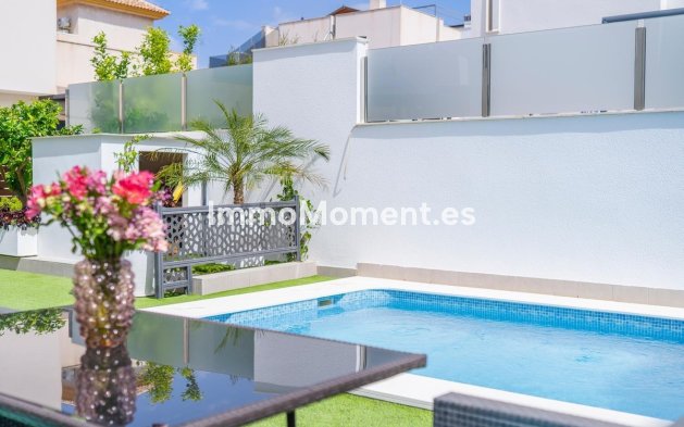 Revente - Villa individuelle - Torrevieja - Aguas Nuevas