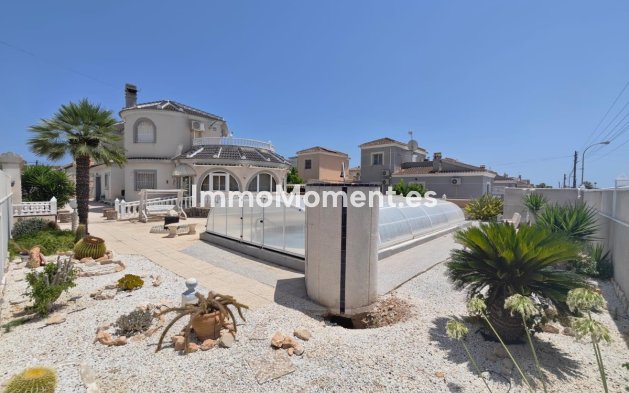 Bestaande woning - Vrijstaande villa - Torrevieja - La Siesta