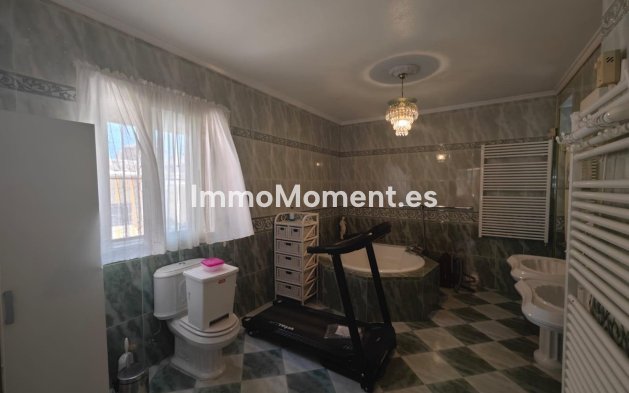 Bestaande woning - Vrijstaande villa - Torrevieja - La Siesta