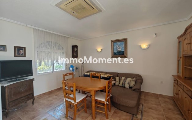 Bestaande woning - Vrijstaande villa - Torrevieja - La Siesta