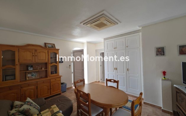 Bestaande woning - Vrijstaande villa - Torrevieja - La Siesta