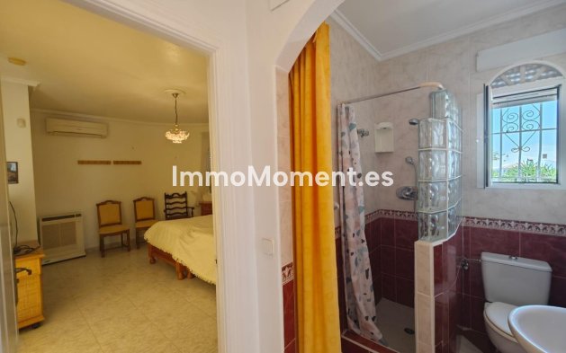 Bestaande woning - Vrijstaande villa - Torrevieja - La Siesta
