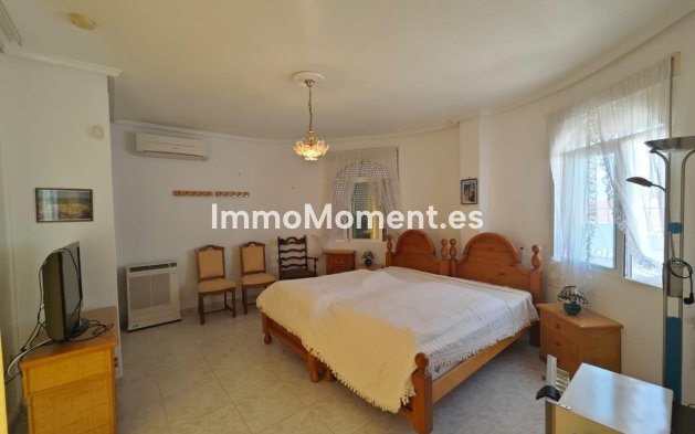 Bestaande woning - Vrijstaande villa - Torrevieja - La Siesta