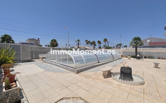 Bestaande woning - Vrijstaande villa - Torrevieja - La Siesta