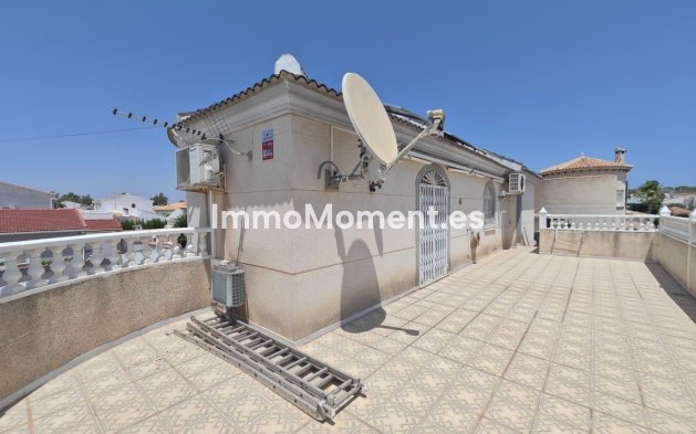 Bestaande woning - Vrijstaande villa - Torrevieja - La Siesta