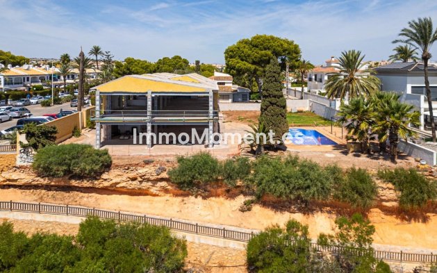 Resale - Detached villa - Orihuela - Cabo roig - La Zenia